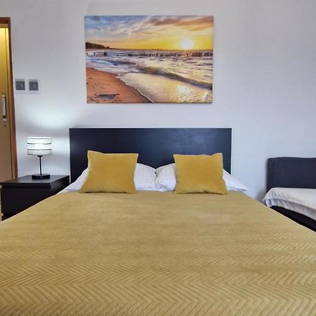 Cozy Modern Apartment Sunrise Studio 35M2 Balcony 3 Persons Cracovia Esterno foto
